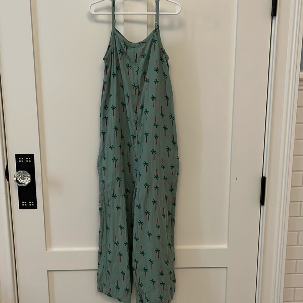 Hanna Andersson palm tree romper, size 8